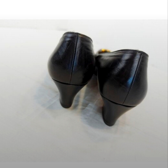 Salvatore Ferragamo Size 7 AA Slim Fit Black Leather Pumps Heels Women Vintage - Picture 7 of 9